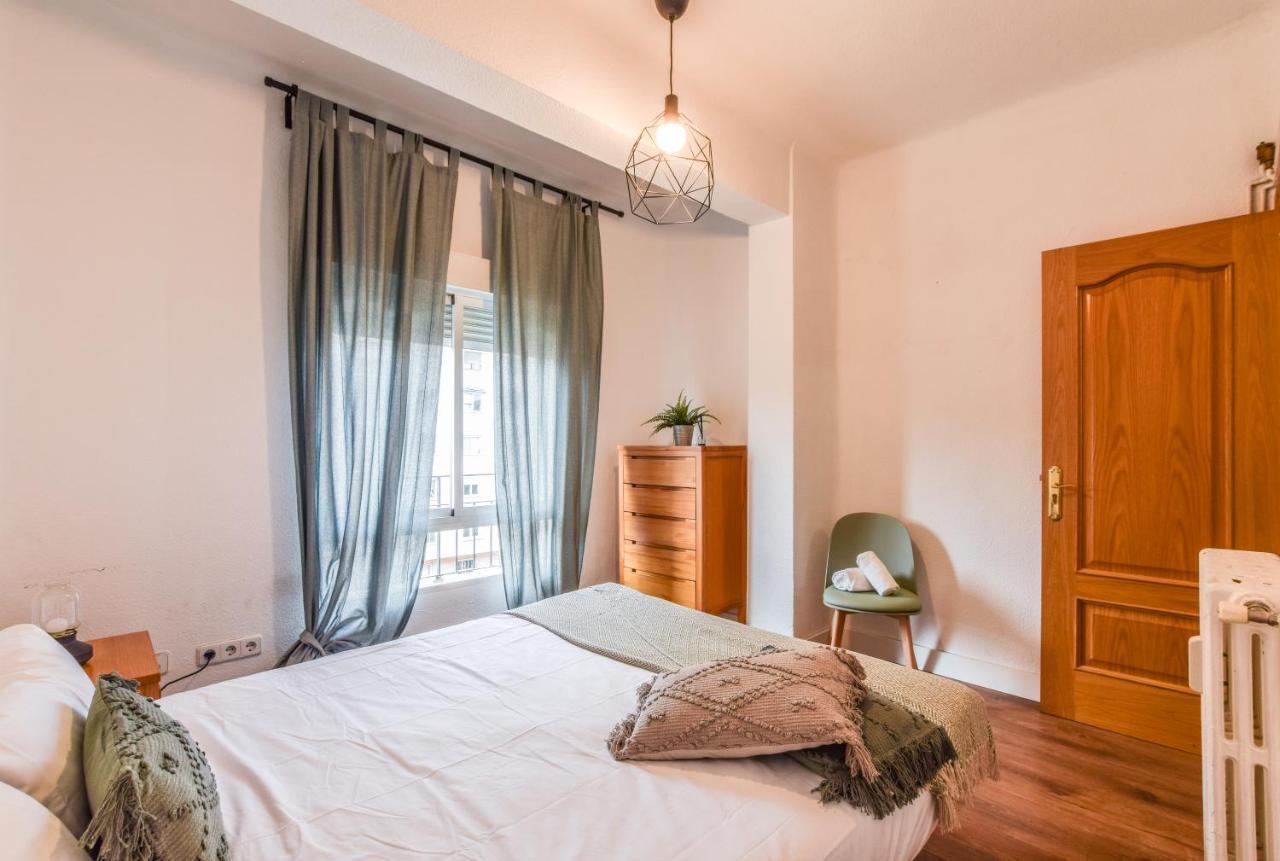 Retiro VIII Apartment Madrid Bagian luar foto