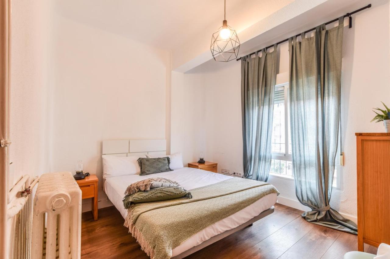 Retiro VIII Apartment Madrid Bagian luar foto