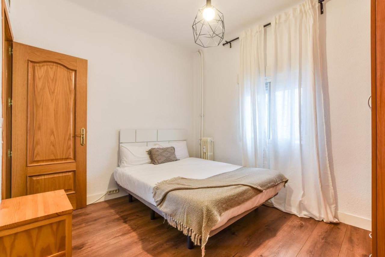 Retiro VIII Apartment Madrid Bagian luar foto